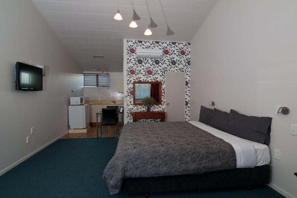 Broadway Motel & Miro Court Villas Matamata Bagian luar foto